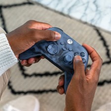 Specjalne edycje padów Xbox Series taniej w niemieckim Microsoft Store