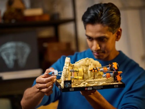 LEGO Star Wars Diorama: Wyścig ścigaczy w Mos Espa