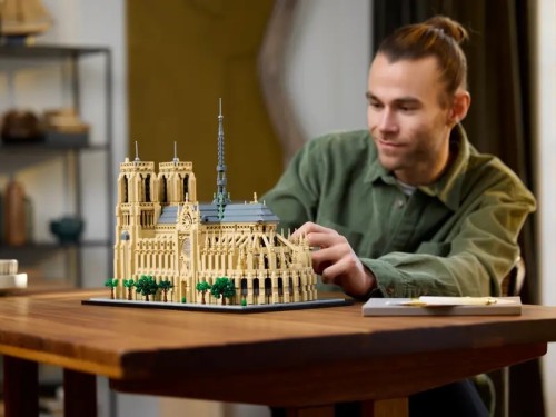 LEGO Architecture - Notre-Dame w Paryżu