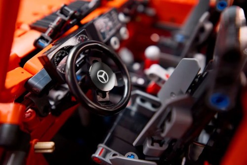 LEGO Technic Mercedes-Benz G 500 Professional Line 4x4