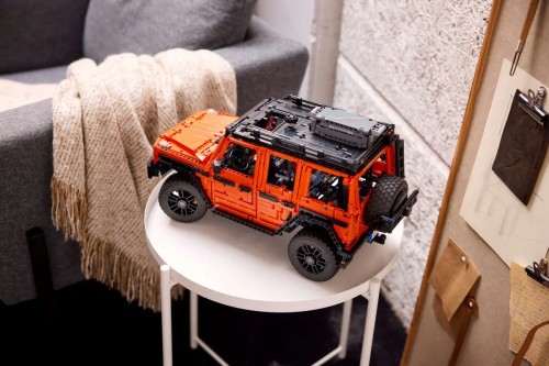 LEGO Technic Mercedes-Benz G 500 Professional Line 4x4