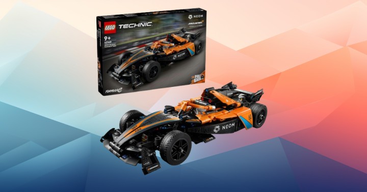LEGO Technic - NEOM McLaren Formula E Race Car