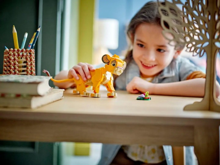 LEGO Disney Król Lew lwiątko Simba