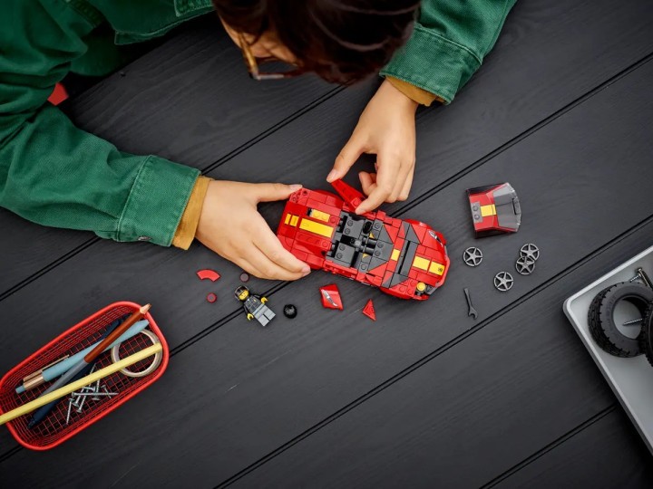 LEGO Speed Champions Ferrari 812 Competizione widok z góry