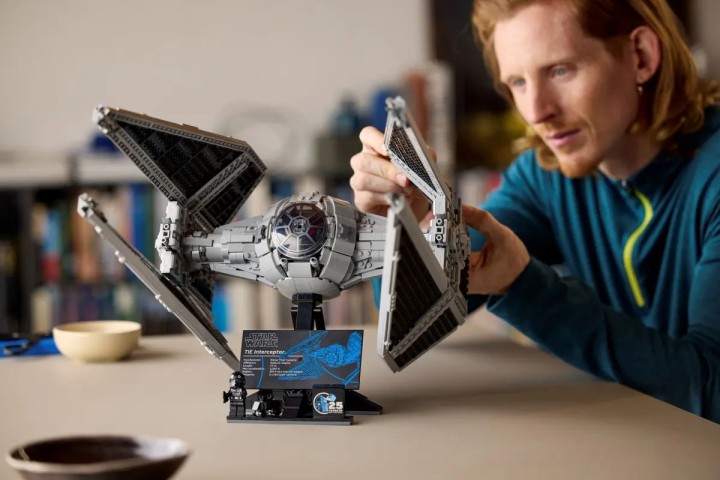 LEGO Star Wars - TIE Interceptor