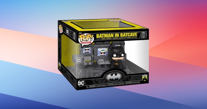 Figurka FUNKO Pop Moment: Batman in Batcave