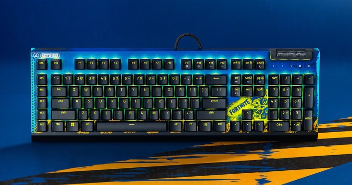 Promocja na Razer Blackwidow V4 Fortnite Edition