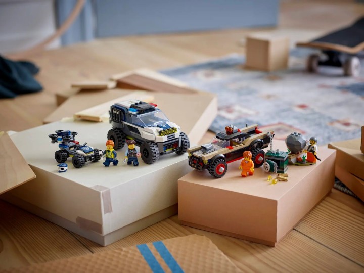 LEGO 60449 City - Pościg terenówką policyjną