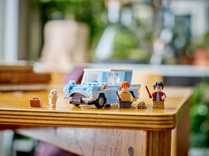 LEGO Harry Potter Latający Ford Anglia