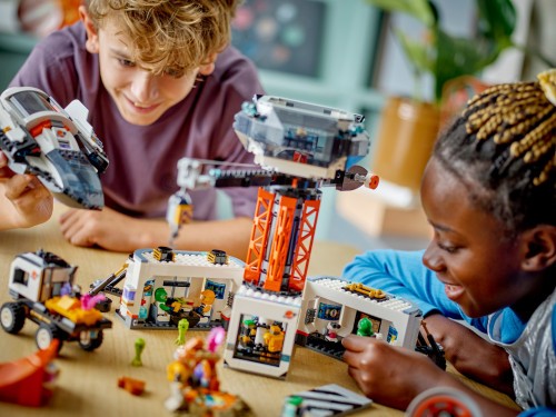 LEGO City - Stacja kosmiczna i stanowisko startowe rakiety