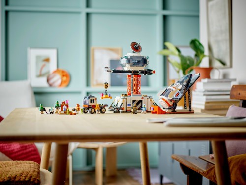 LEGO City - Stacja kosmiczna i stanowisko startowe rakiety