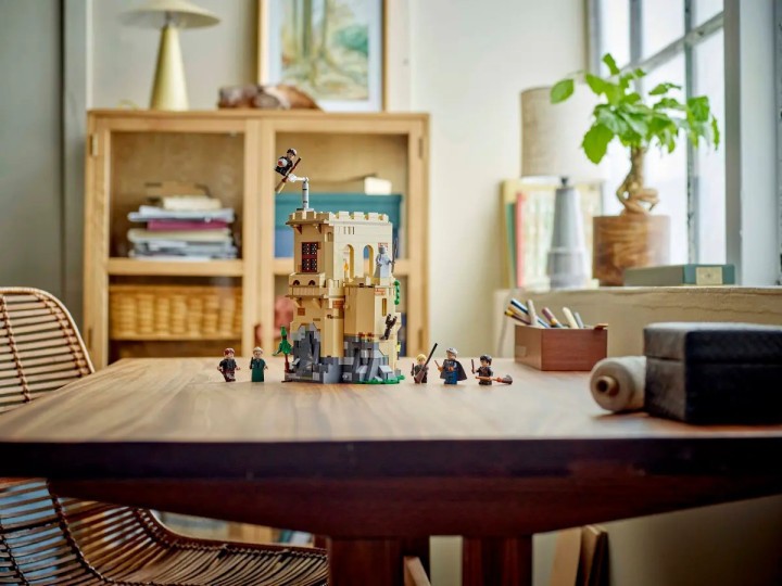 LEGO Harry Potter Zamek Hogwart - lekcja latania na miotle