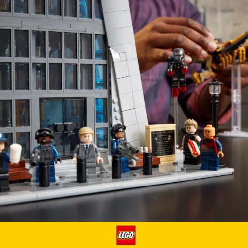 Ogromny zestaw LEGO Marvel Wieża Avengersów (5201 el.) + 31 Minifigurek za 1799 zł na Allegro